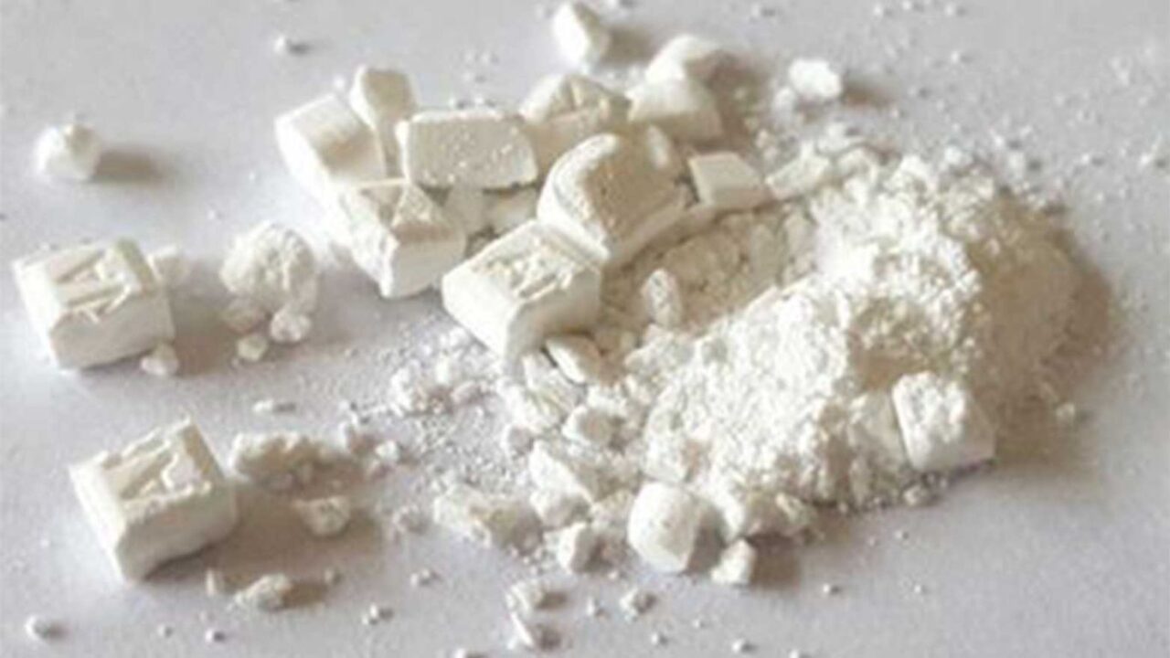 Apraolam Powder in chalk form